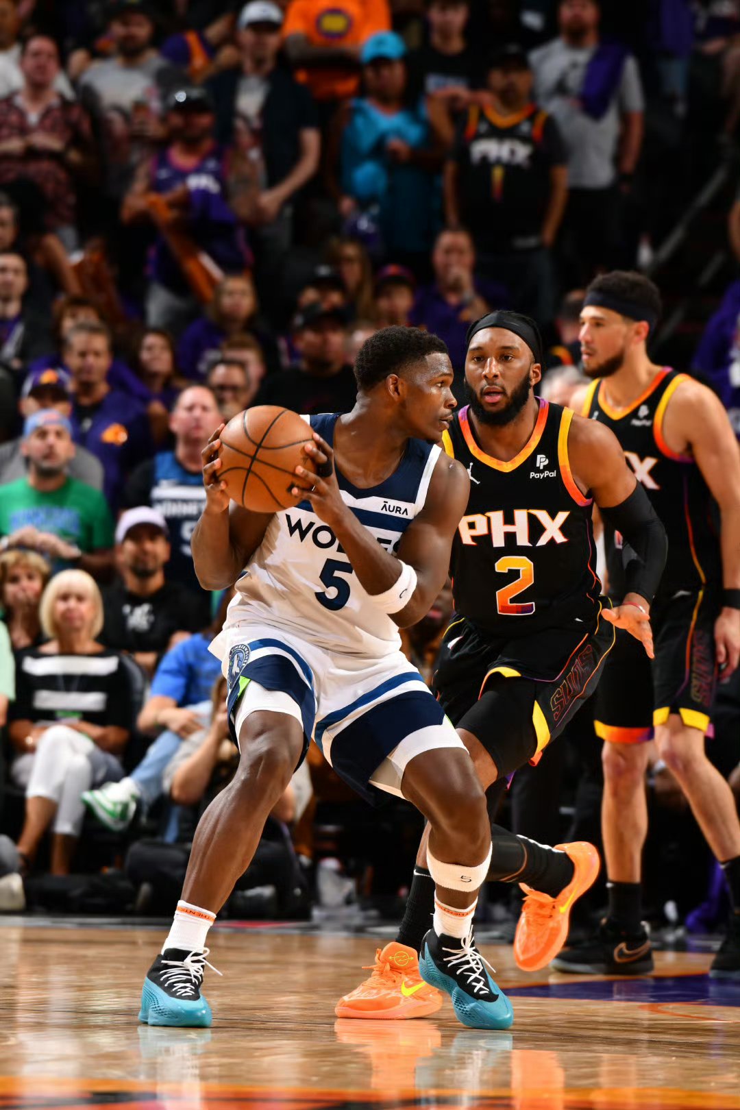 关于布鲁克林篮网迎NBA季后赛关键赛，今晚防线松动，压力陡增，球队文化再被提及的信息