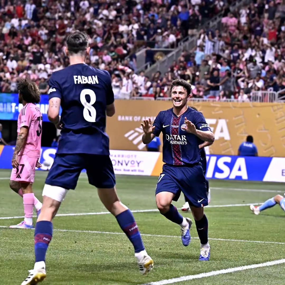 关于德甲赛程吃紧；巴黎圣日耳曼窗口期状态回暖；震撼外界；年轻球员得到机会的信息